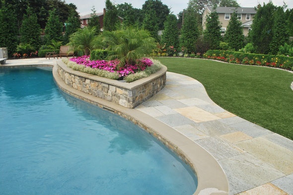 Naperville Artificial Turf Poolside